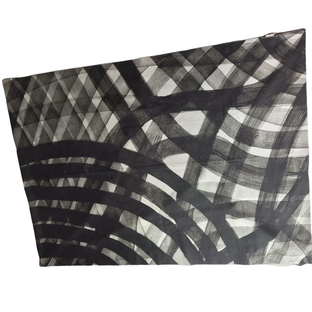 Lululemon Yoga Towel, Large, Black White Abstract Lines Brush Stream Silver - Picture 7 of 16